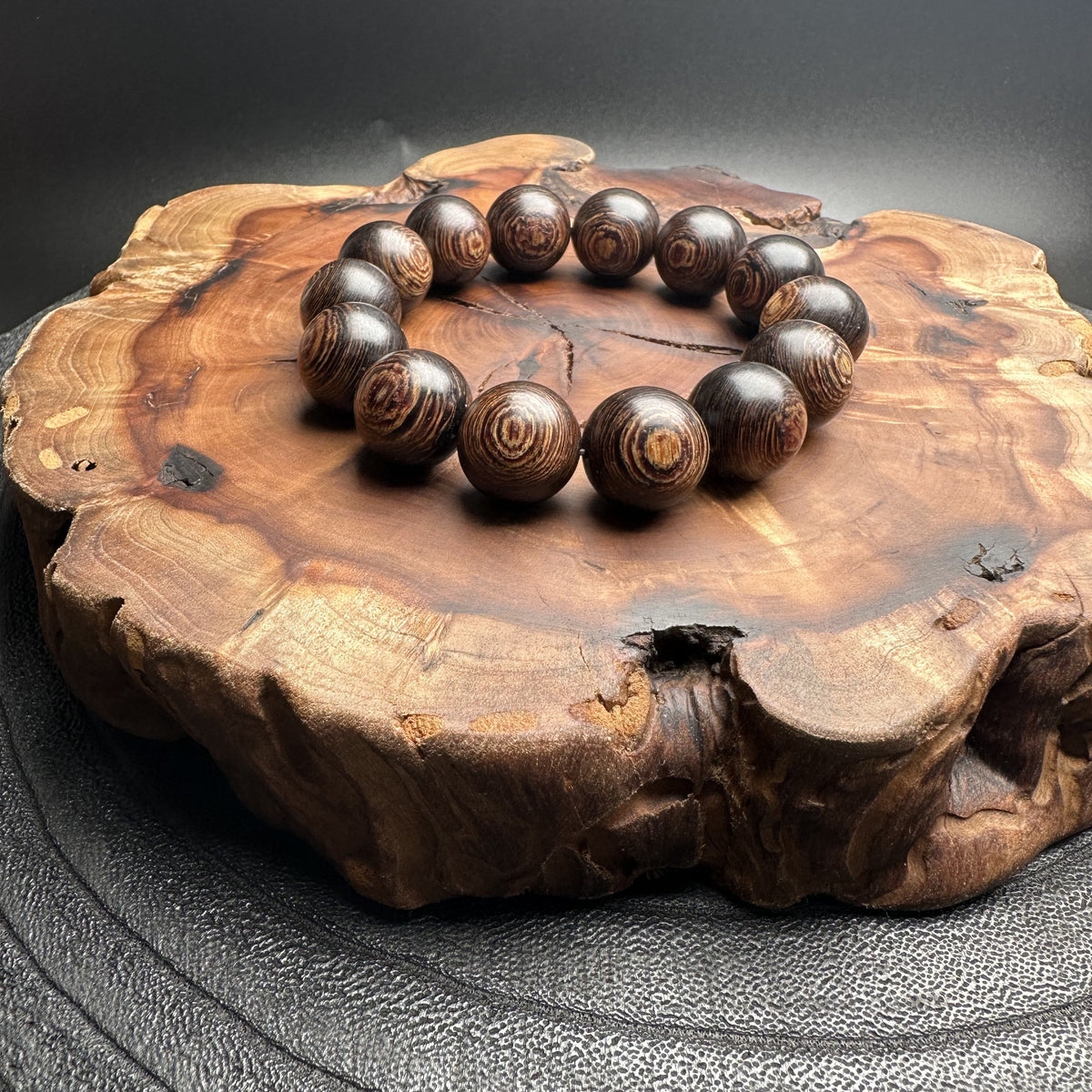 Agar Wood "Eye of Buddha"